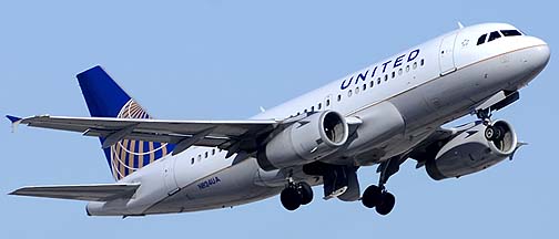 United Airbus A319-131 N824UA, March 12, 2012